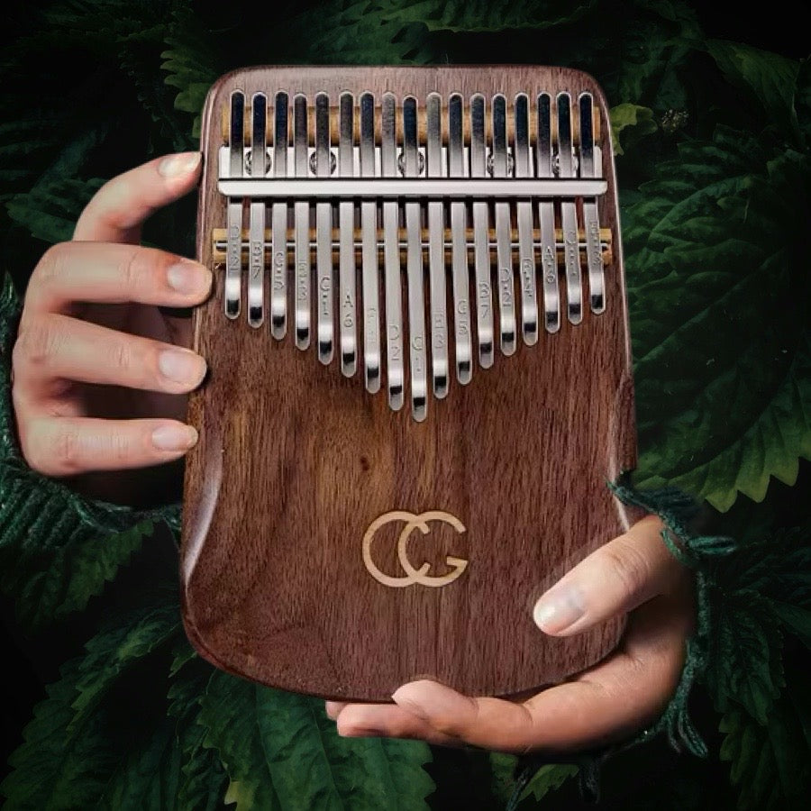 KALIMBA Solid Black Walnut 17 Keys + Hard Case and Accessories